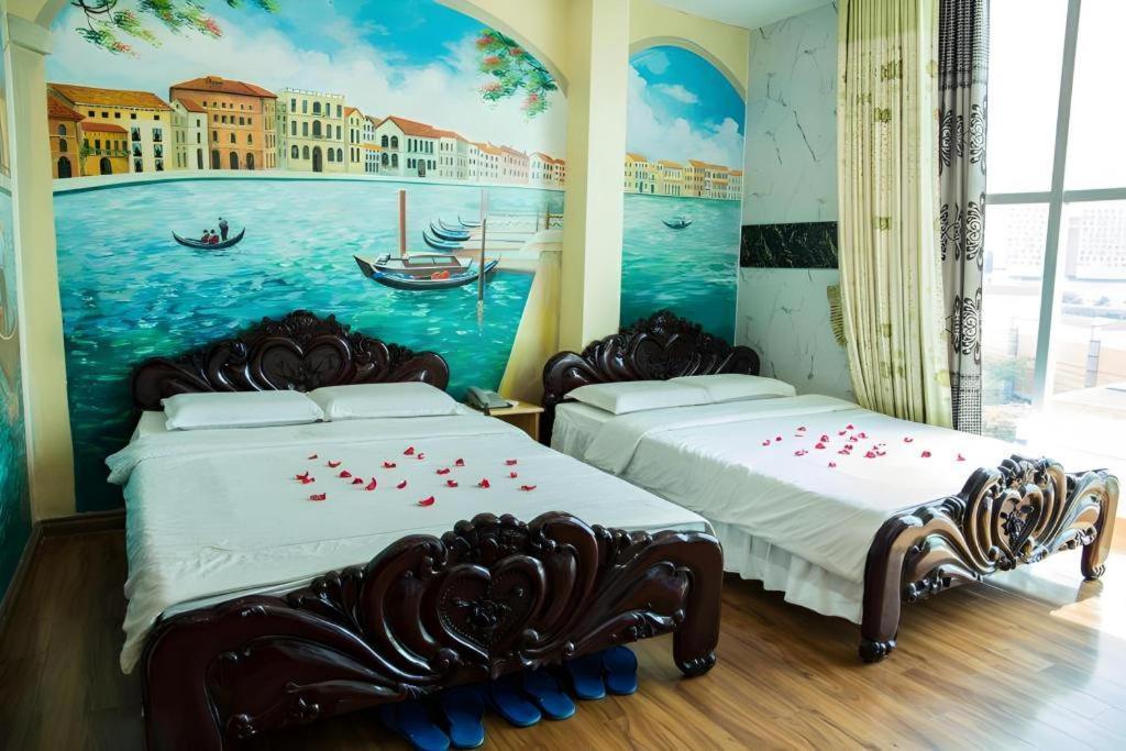 Phuong Linh Hotel 2*